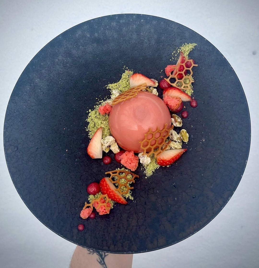 Private chef dinner party in London Fine dining experience in a London home High-end dinner party catering across London Seasonal private dining in London Japanese-influenced fine dining in London Luxury private chef service in London Intimate dinner party catering in London Multi-course private dining experience in London Elegant plated dinner service in London Bespoke private dining for London hosts